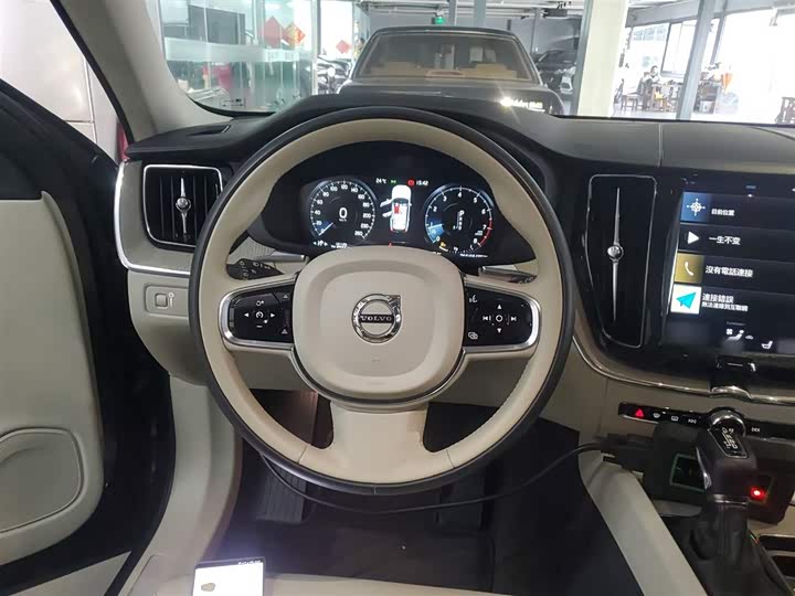 Volvo XC60 2020 T 5 4 WD — фото 11