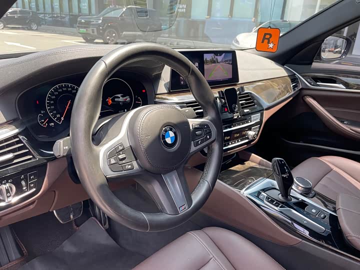BMW 5 Series 525Li M спортпакет — фото 5
