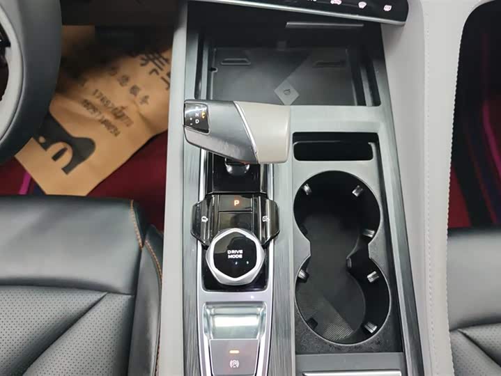 Changan CS75 PLUS 2022 1.5 T ATPremium — фото 16