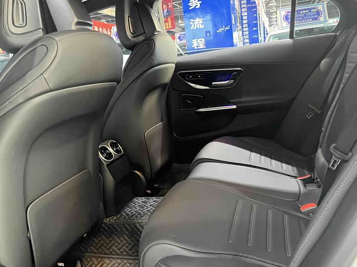Mercedes-Benz C-Class 2023 C 200 L — фото 6
