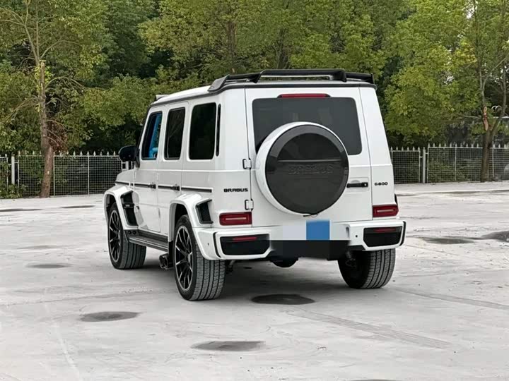 Mercedes-Benz G-Class 2024 AMG G 63 — фото 3