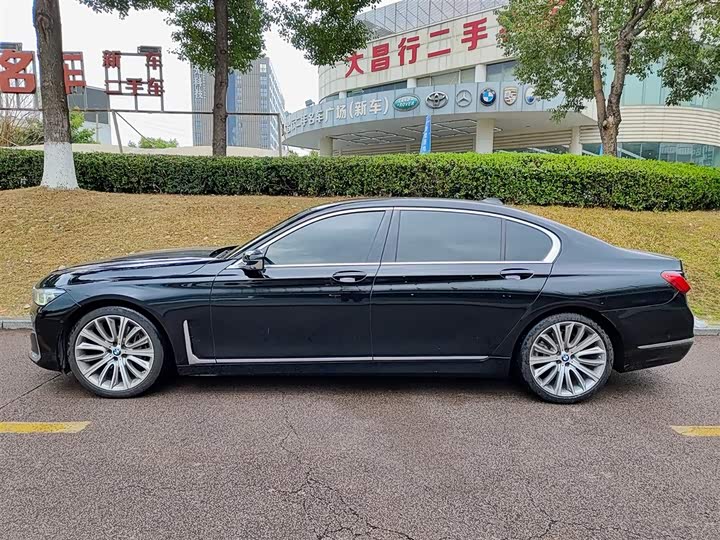 BMW 7-Series 2019 740 Li Leading — фото 3