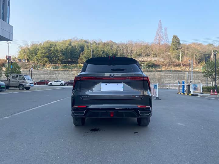 Changan CS75 PLUS 2023 1.5 T AT — фото 6