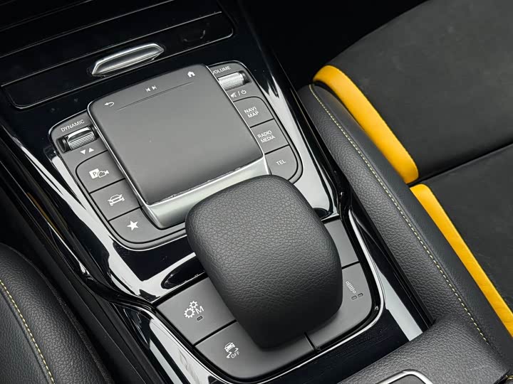 Mercedes-Benz CLA 2023 AMG CLA 45 S 4 MATIC+ — фото 17