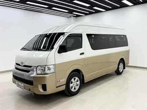Toyota HIACE 2015 2.7 L — фото 18