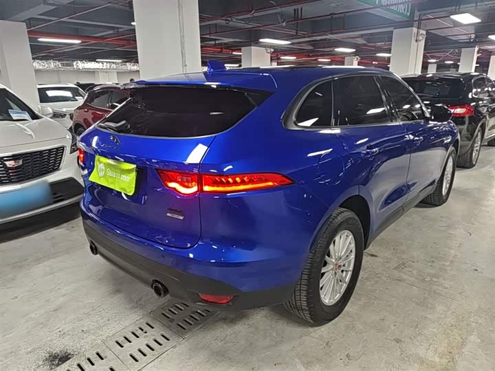Jaguar F-PACE 2018 2.0 T 4 WD — фото 7