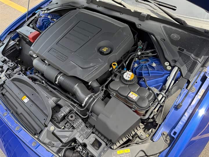 Jaguar XEL 2018 2.0 T 200 PS — фото 34