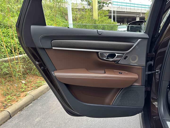 Volvo V90 2019 Cross Country T 5 AWD V — фото 11