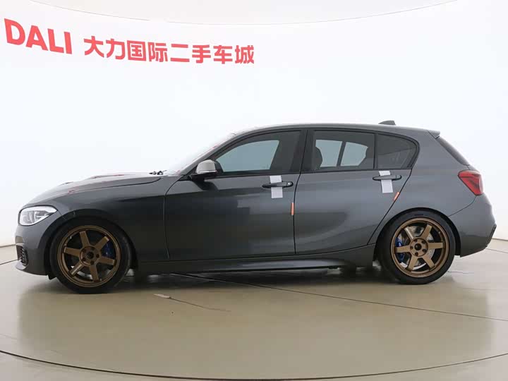 BMW 1-Series 2018 M 140i — фото 2