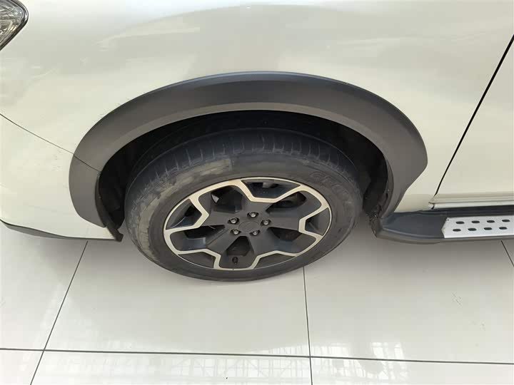 Subaru XV 2014 2.0i — фото 25