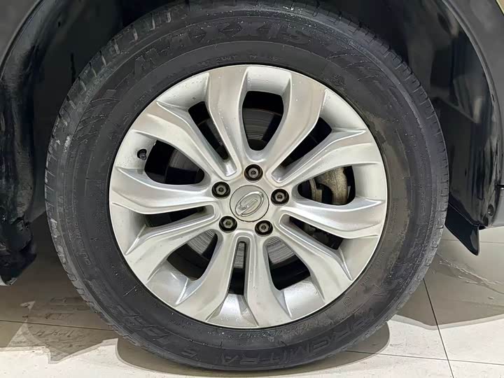 Trumpchi GS5 Super 2015 2.0 L AT 2 WD — фото 17