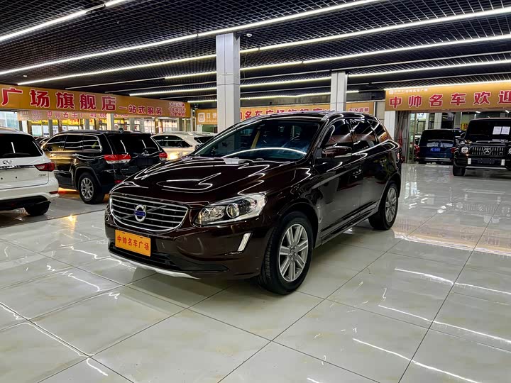 Volvo XC60 2017 T 5 AWD — фото 1