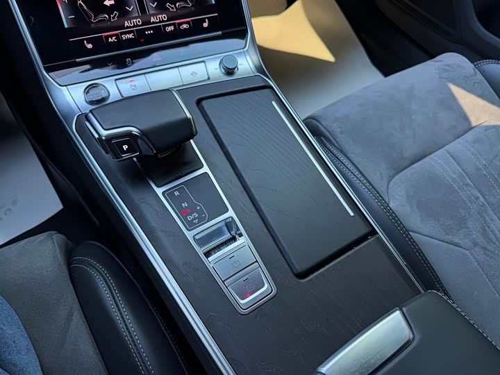 Audi A6L 2023 45 TFSI quattro — фото 16