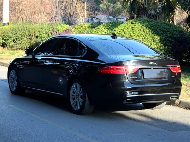 Jaguar XFL 2018 XFL 2.0 T 250 PS — фото 5