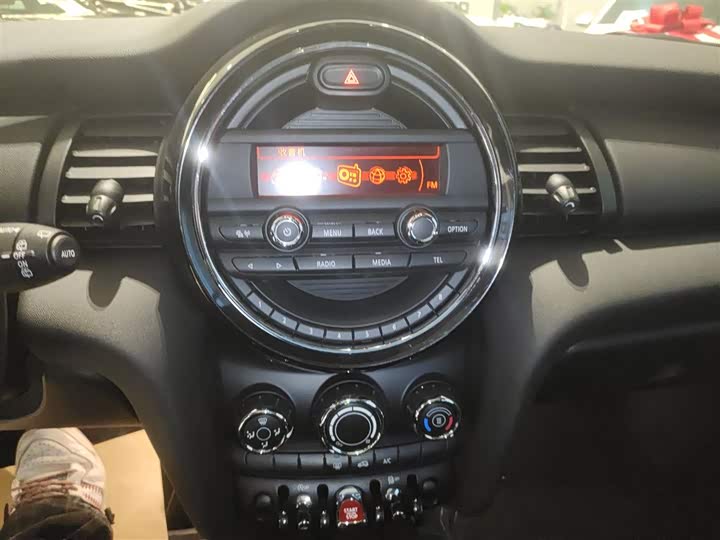 MINI Hatch — фото 13