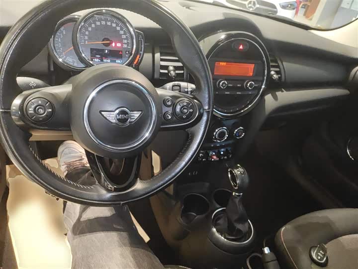 MINI Hatch — фото 10