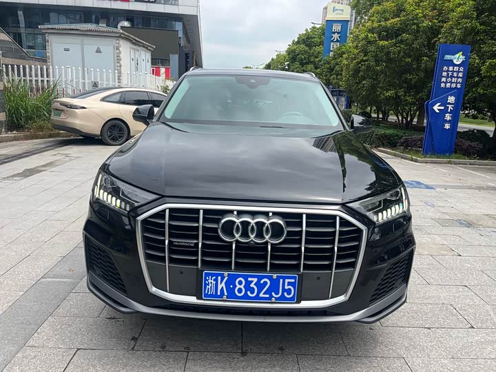 Audi Q7 2020 55 TFSI quattro S line Sport — фото 2
