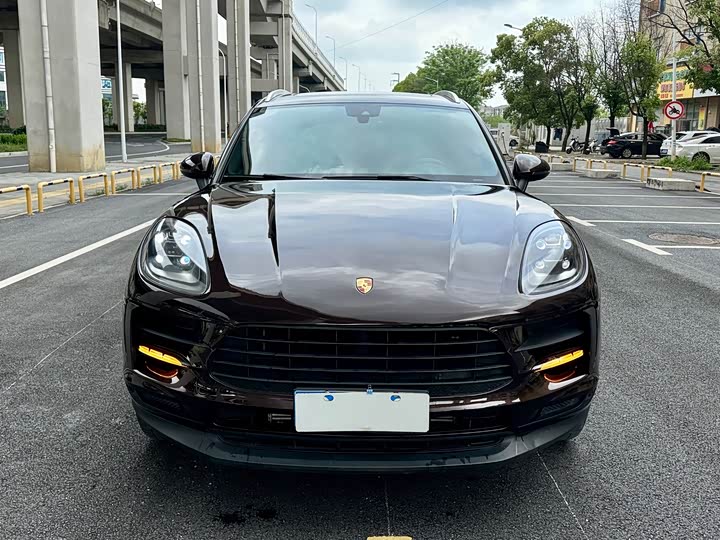 Porsche Macan 2020 Macan 2.0 T — фото 3