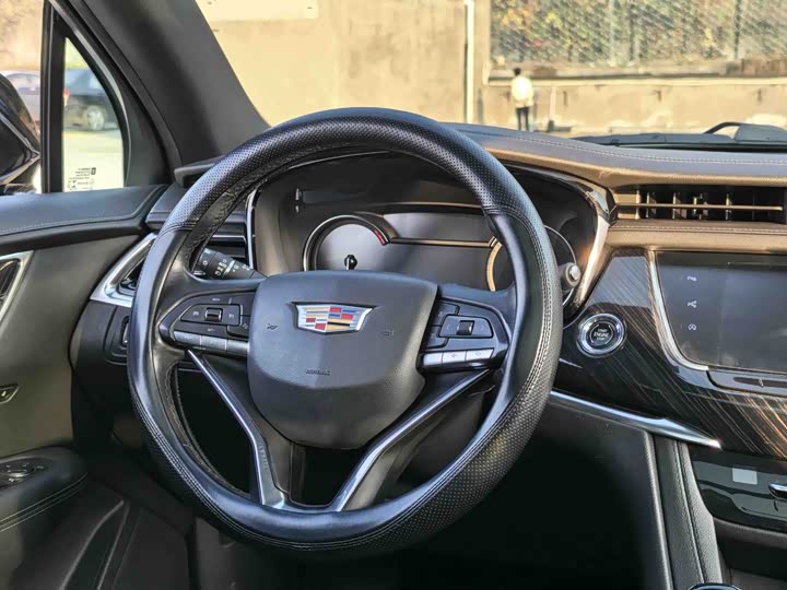 Cadillac XT6 2021 28 T 4 WDLuxury — фото 9