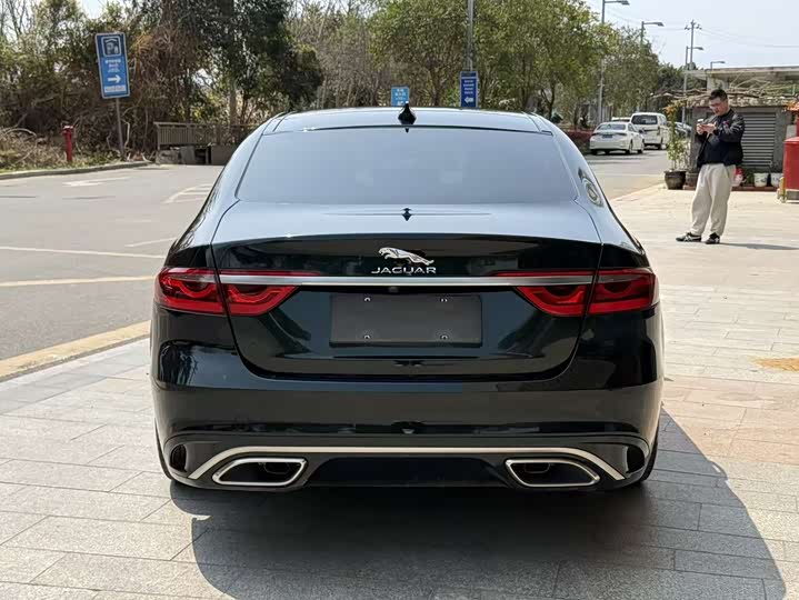 Jaguar XFL 2024 2.0 T P 250 2 WD — фото 2
