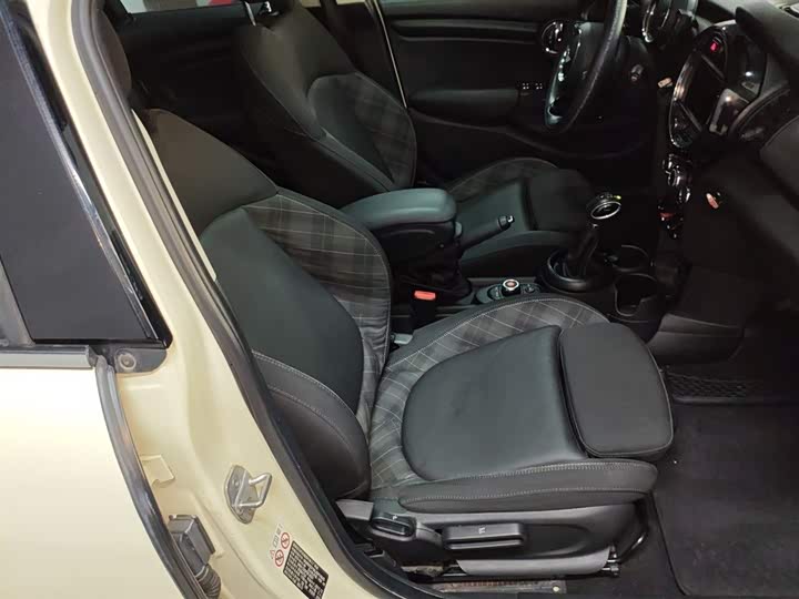 MINI Hatch — фото 17