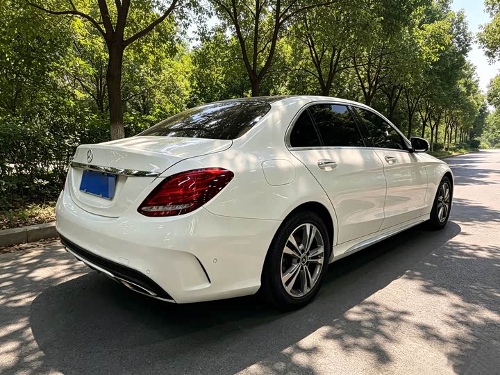 Mercedes-Benz C-Class C 200 L спорт — фото 15