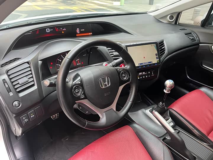 Honda Civic — фото 15
