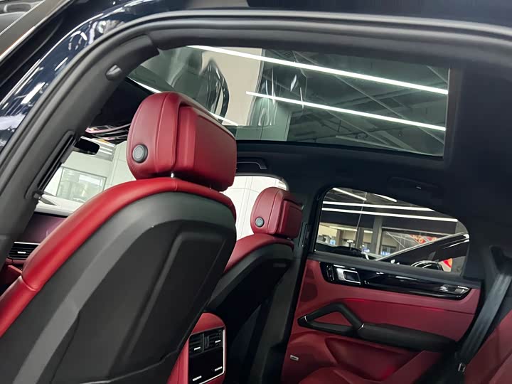Porsche Cayenne 2019 Cayenne Coupé 3.0 T — фото 16