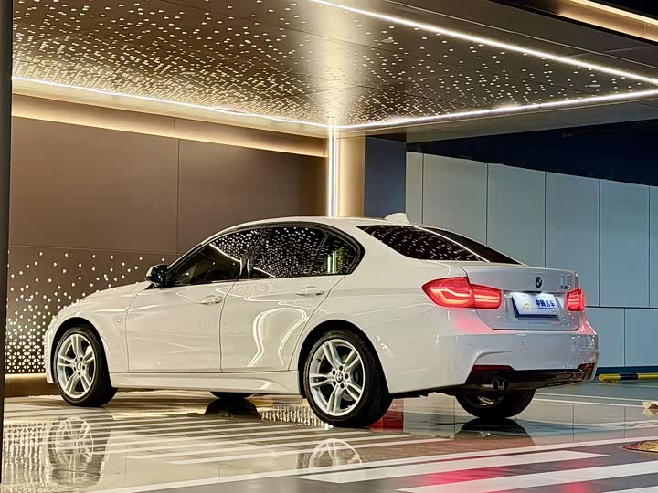 BMW 3-Series 2017 330i MSport — фото 33