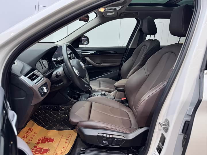 BMW X1 2020 s Drive 20 Li — фото 9
