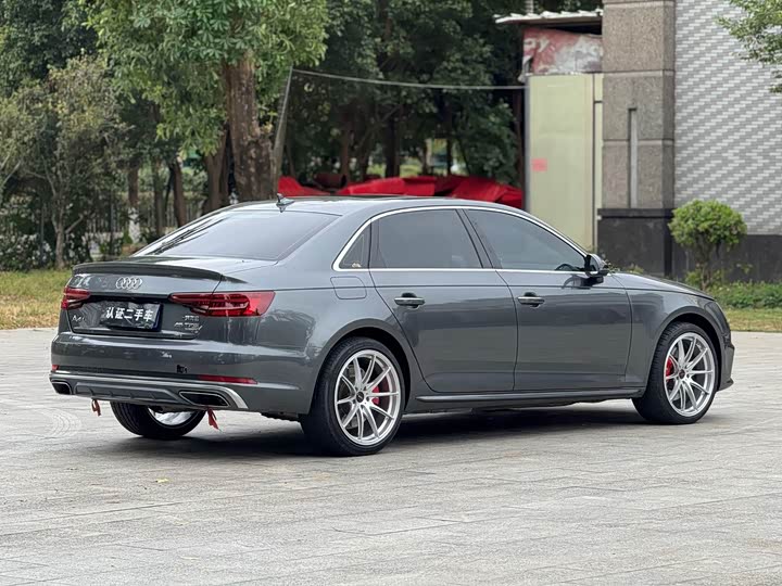Audi A4L 2019 45 TFSI quattro Sport VI — фото 8