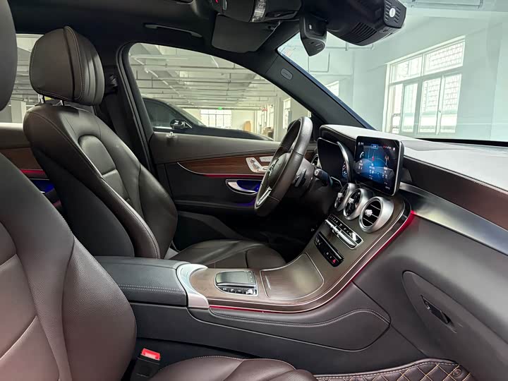 Mercedes-Benz GLC 2021 GLC 300 L 4 MATIC — фото 11