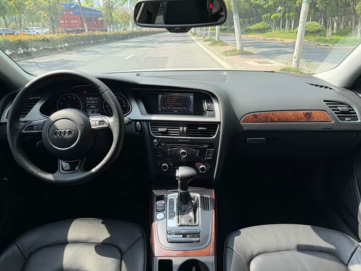 Audi A4L 2016 35 TFSI S line Comfort — фото 7
