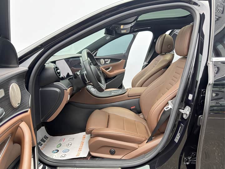 Mercedes-Benz E-Class 2022 E 300 L Luxury — фото 7