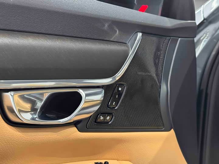 Volvo V90 2020 Cross Country T 5 AWD — фото 6
