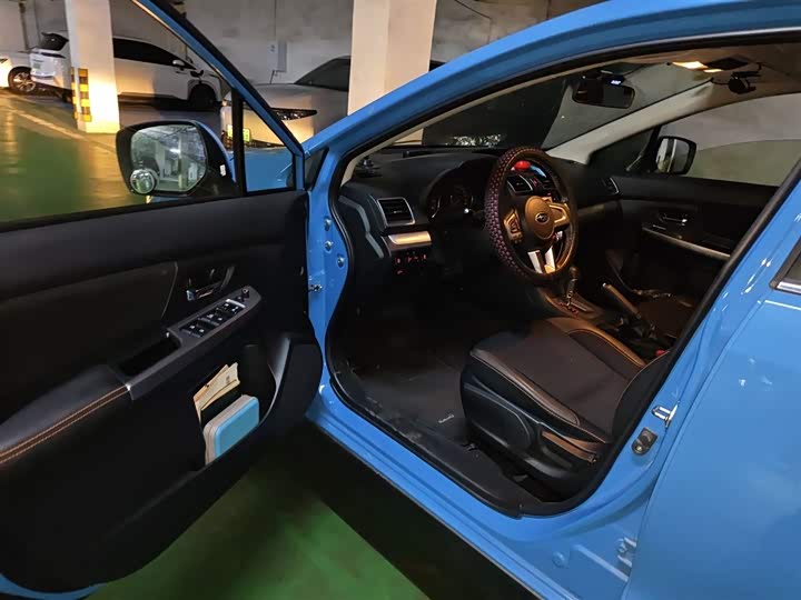 Subaru XV 2016 2.0i — фото 14