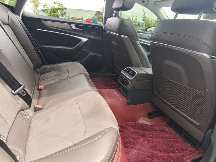 Audi A7L 45 TFSI S-line — фото 17