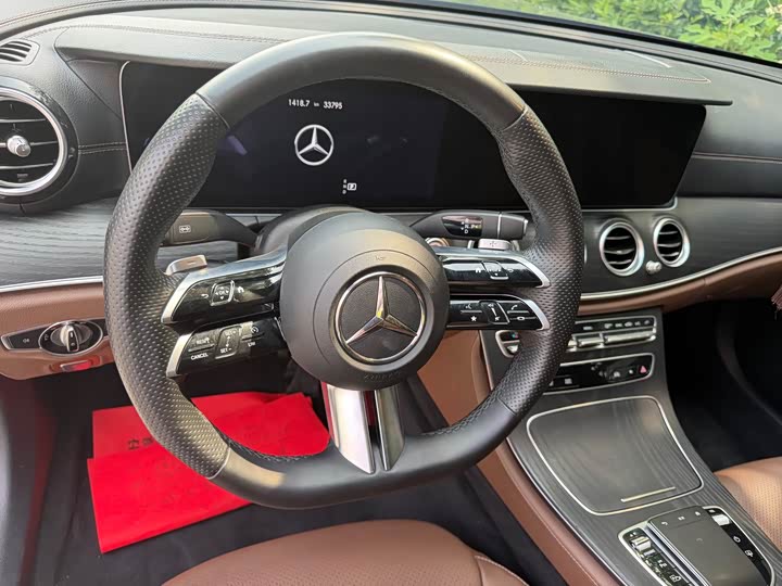 Mercedes-Benz E-Class 2023 E 300 L Luxury — фото 7