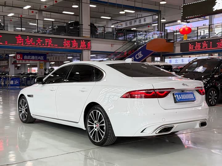 Jaguar XFL 2025 2.0 T P 250 2 WD — фото 6