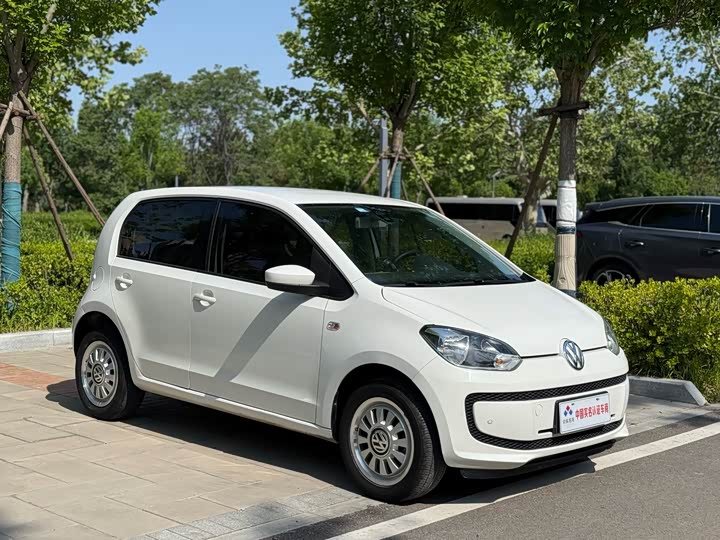 Volkswagen up! 2015 1.0 L move up! — фото 3