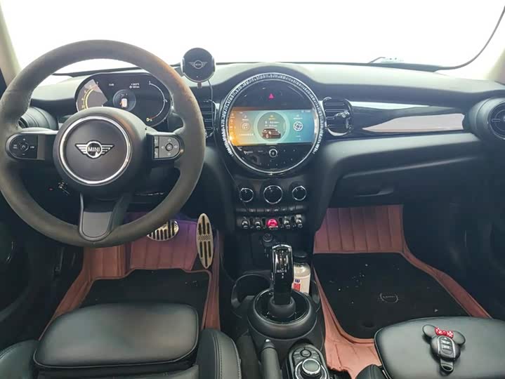 MINI Hatch — фото 12