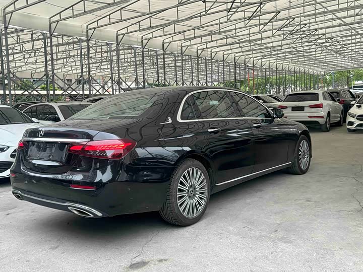 Mercedes-Benz E-Class 2022 E 300 L — фото 9