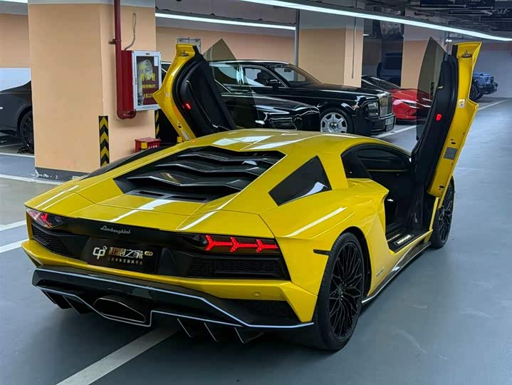 Lamborghini Aventador 2017 Aventador S — фото 5