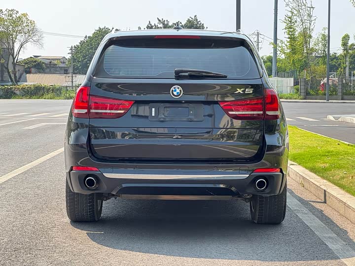 BMW X5 xDrive28i — фото 15