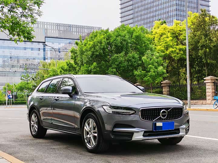Volvo V90 2017 Cross Country T 5 AWD — фото 2