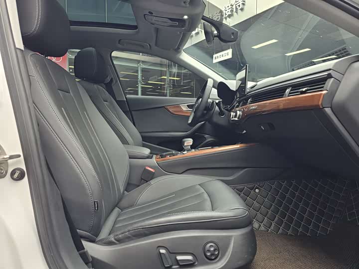 Audi A4L 2020 40 TFSI quattro — фото 9