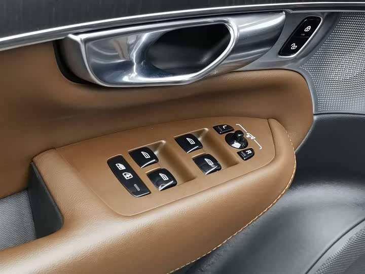 Volvo XC90 Hybrid 2023 T 8 RECHARGE 7 — фото 9