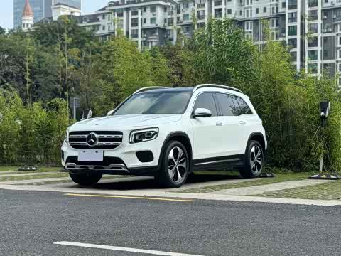 Mercedes-Benz GLB 2021 GLB 200 — фото 24