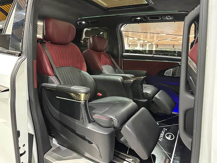 Trumpchi M8 2023 400 T — фото 10