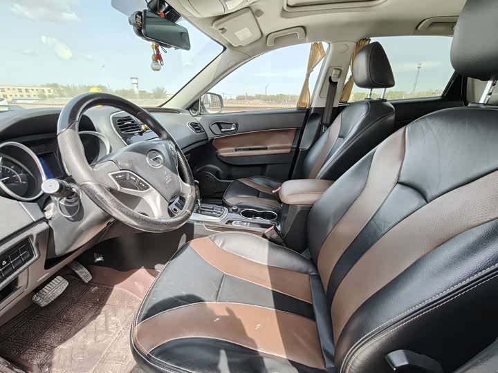 Trumpchi GS5 Super 2015 1.8 T AT 4 WD — фото 4